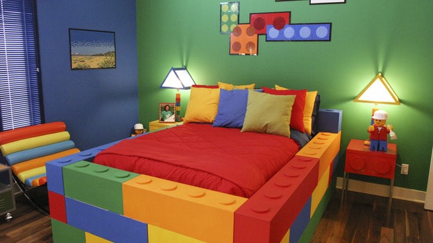 Lego boy best sale room ideas