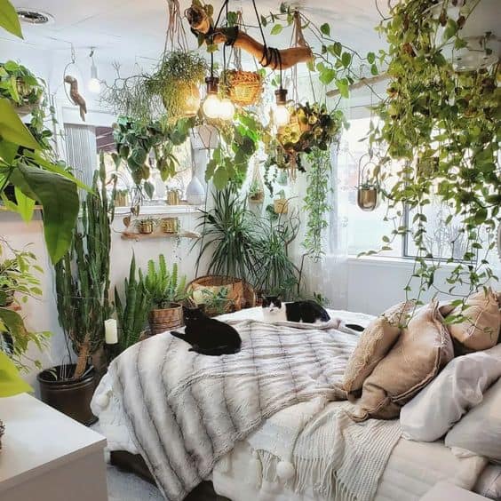 These 11+ Modern Forest-Themed Bedrooms Are So Peaceful! | Room You Love