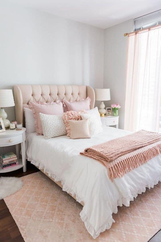 dusty pink and white bedroom