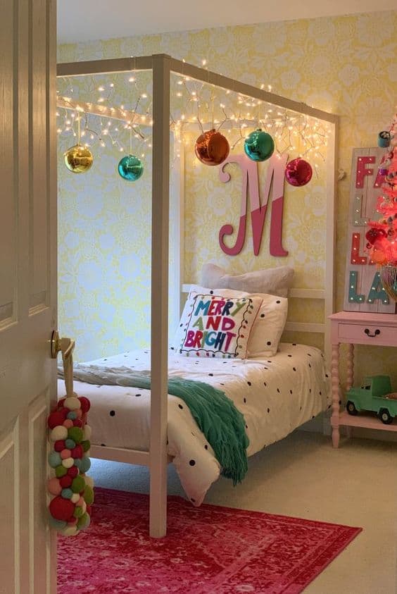 Christmas bedroom decor for kids