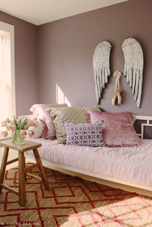 mauve bedroom