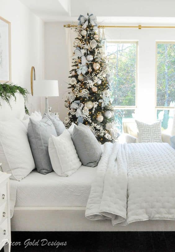 21 Classy Christmas Bedroom Decor Ideas For This 2022 Holiday Season ...