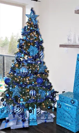 blue christmas tree decor