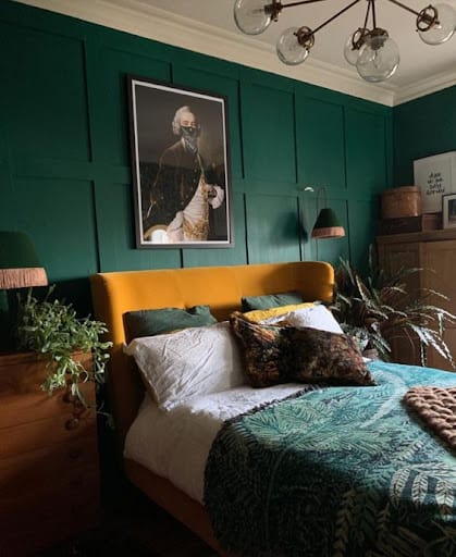 dark green and mustard bedroom idea