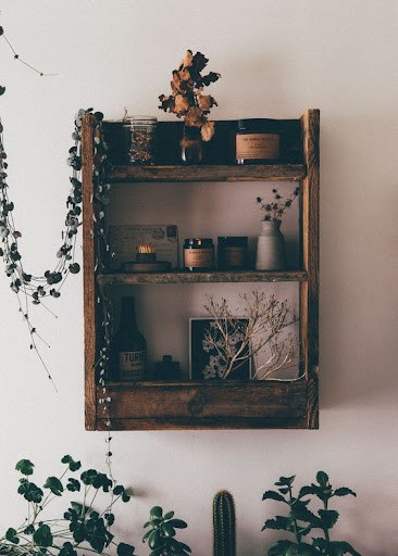 shelf idea for witch bedroom