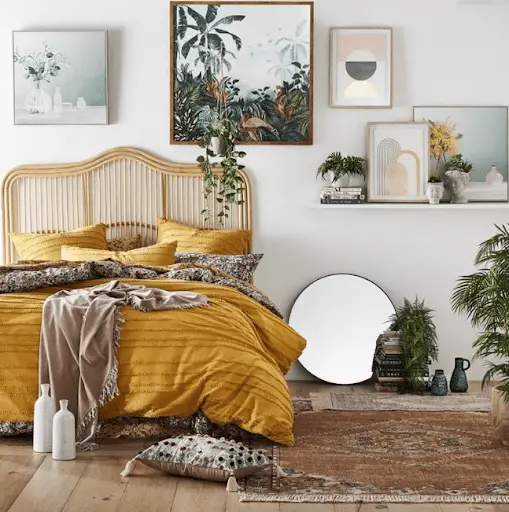 cozy boho bedroom idea with sunset colors