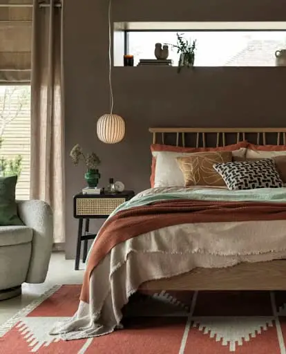 brown autumn bedroom idea
