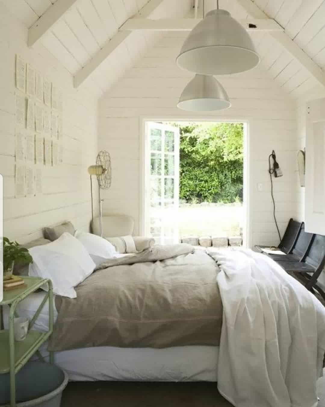 23 Serene Shiplap Bedroom Wall Ideas You Ll Save Room You Love   Cabincore Shiplap Room 