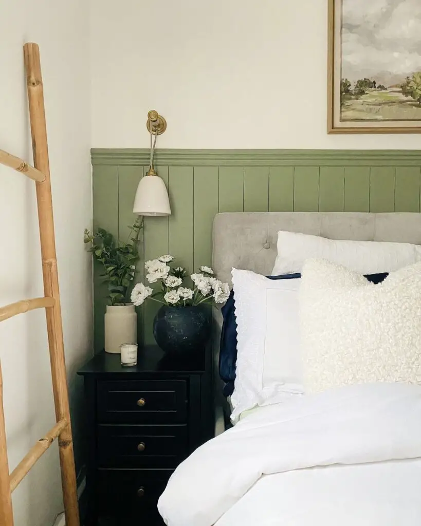 green and white shiplap bedroom idea