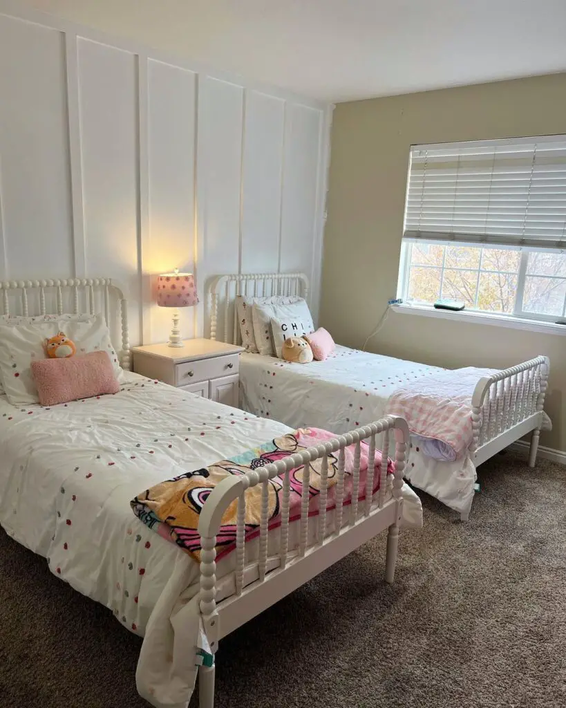 girls bedroom with shiplap wall idea