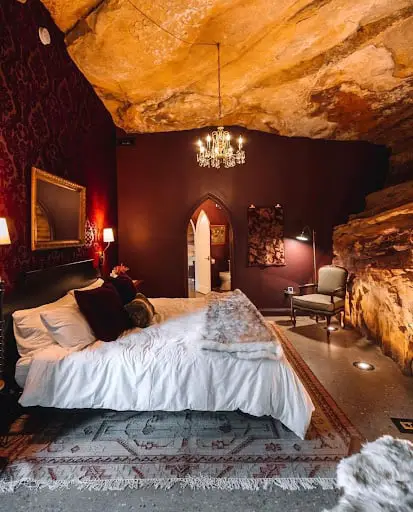 luxury cabin bedroom idea