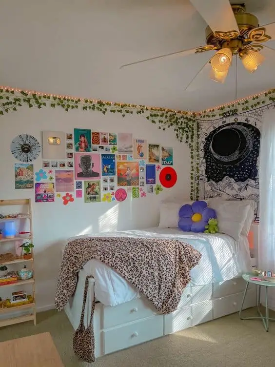 pastel grunge bedroom idea