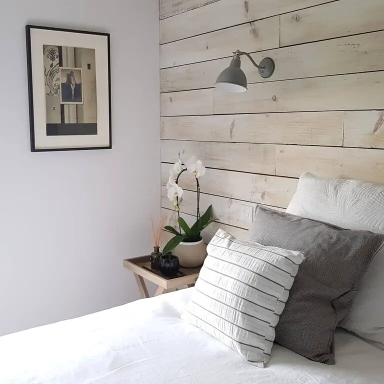 23 Serene Shiplap Bedroom Wall Ideas You’ll Save!