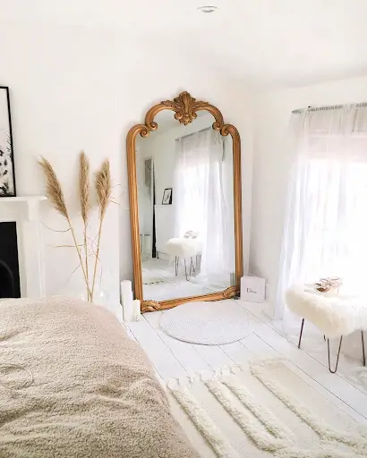 vintage mirror bedroom idea