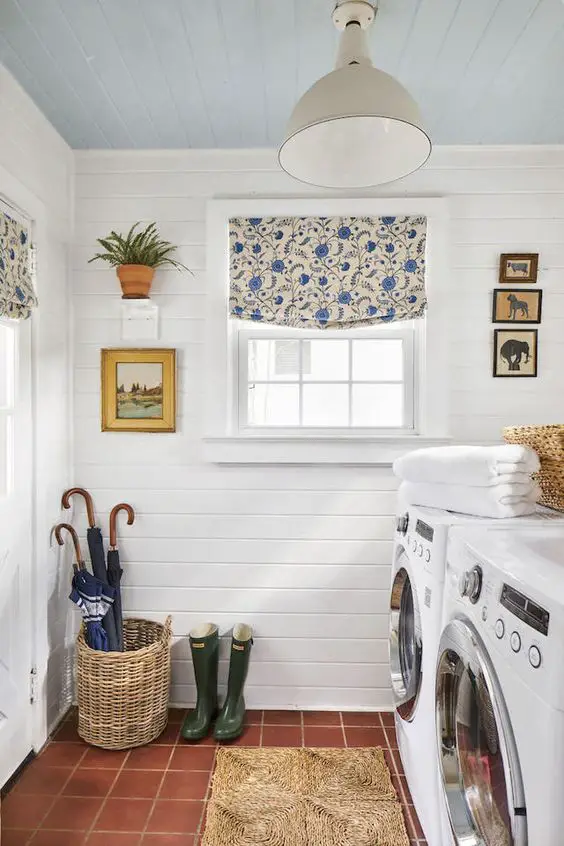 shiplap wall and ceiling in laundry room