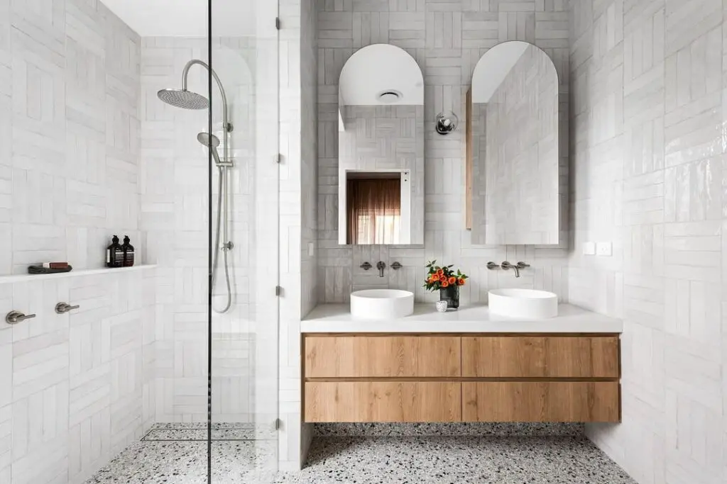 shower room idea with uniform tiling