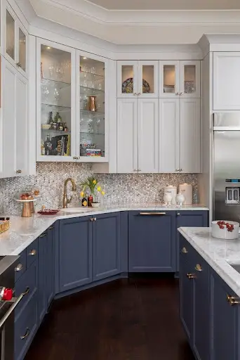 white and blue farmhouse kitchen cabinet ideas