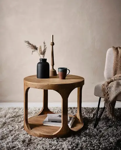 small coffee table decor idea