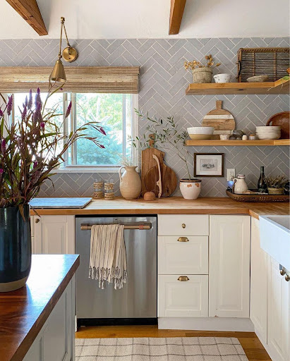 gray brick backsplash idea