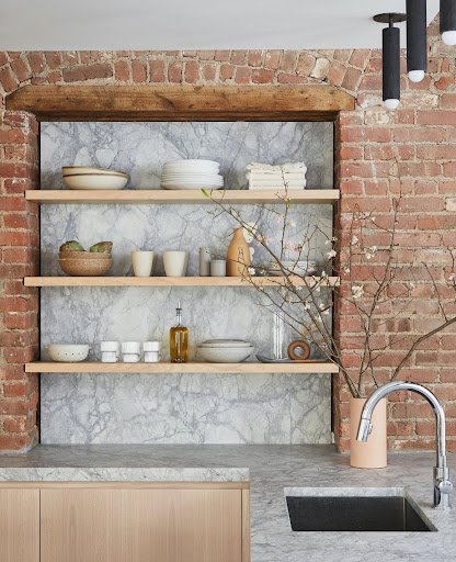 red brick backsplash for kitchen