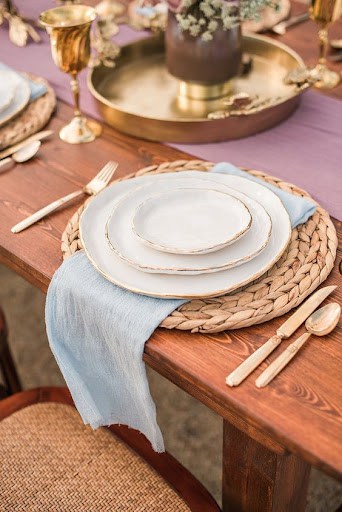 coastal dining room table setting