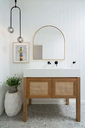minimal bathroom lighting idea over mirror