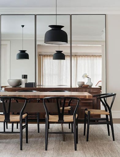 mirror decor in dining room