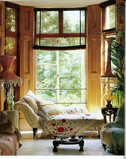 traditional victorian living room