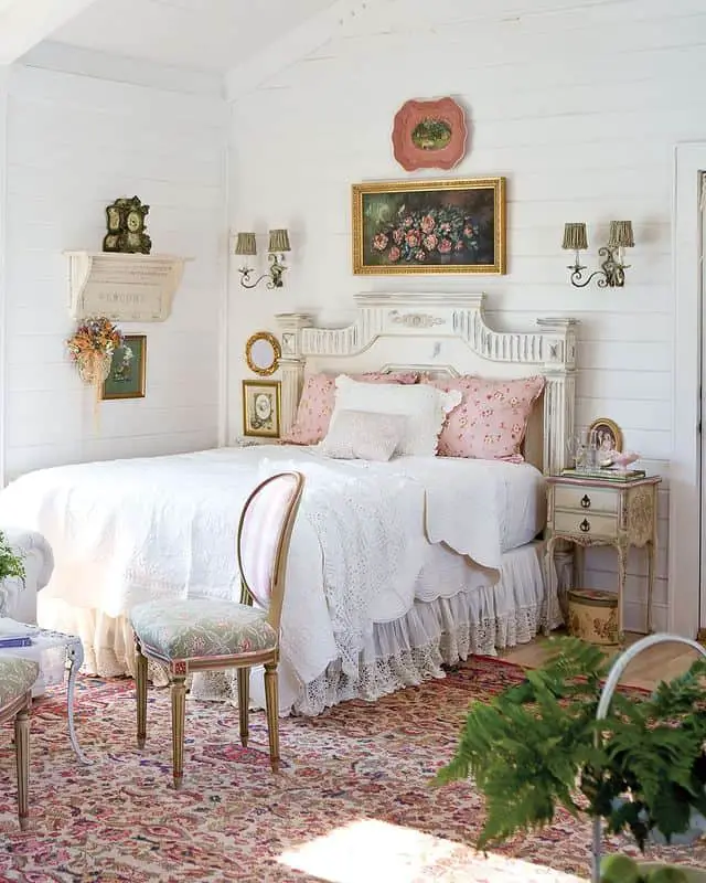 simple coquette bedroom