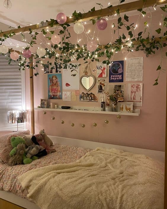 how to make your room aesthetic with cheap room decor ✨ 