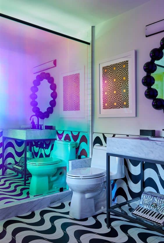 weirdcore design in the bathroom