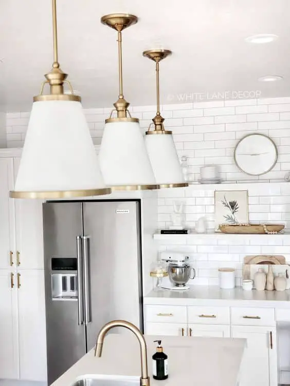 white and gold kitchen idea