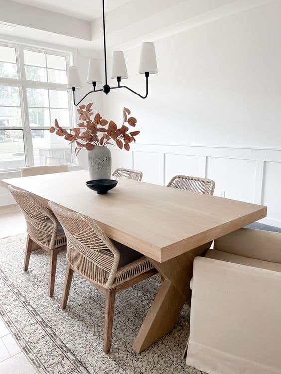 minimalist farmhouse dining room