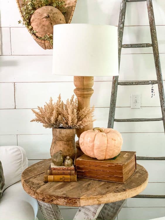 side table seasonal decor