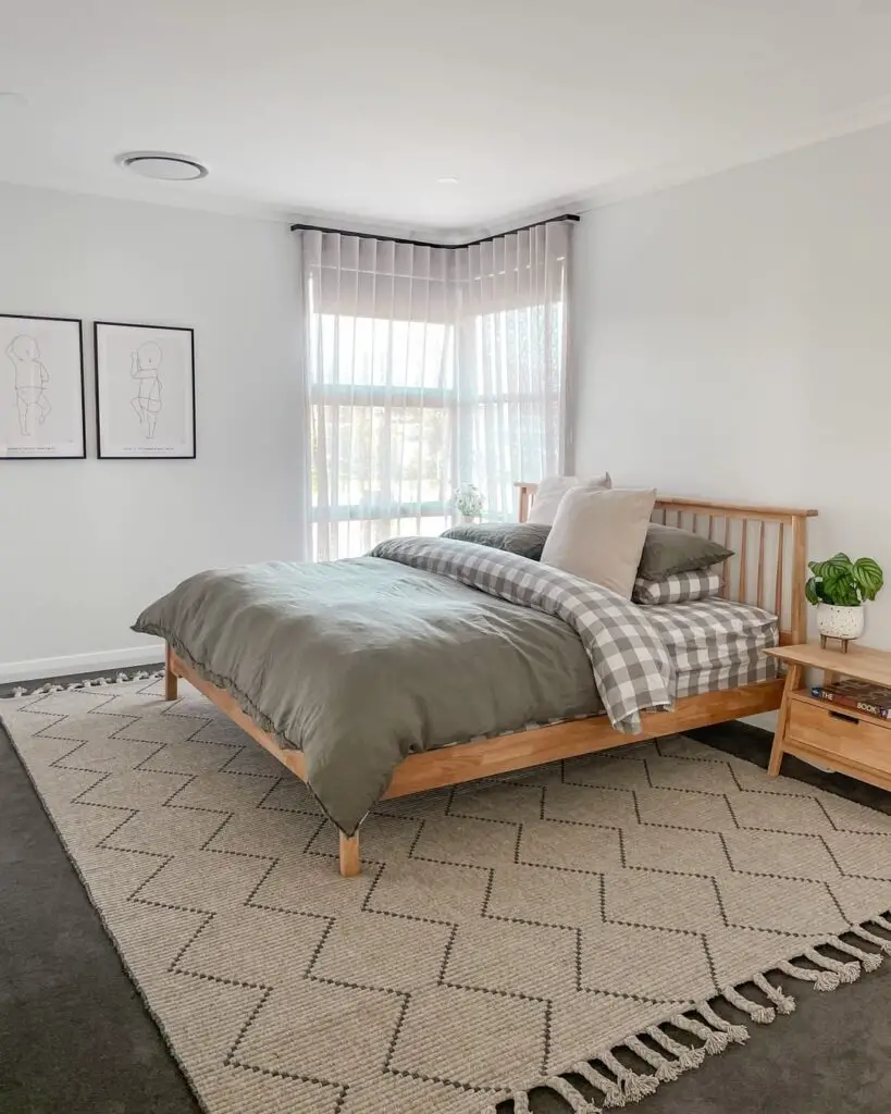 coastal bedroom with rug