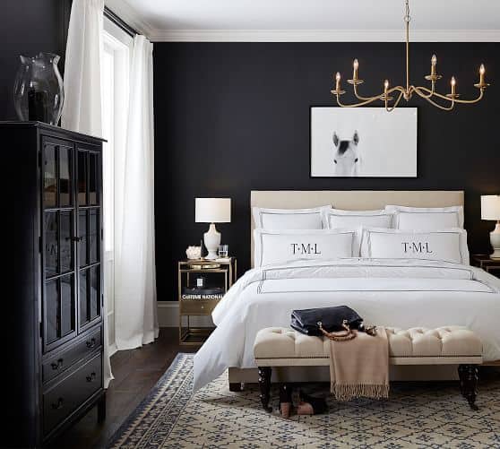 black and white bedroom idea