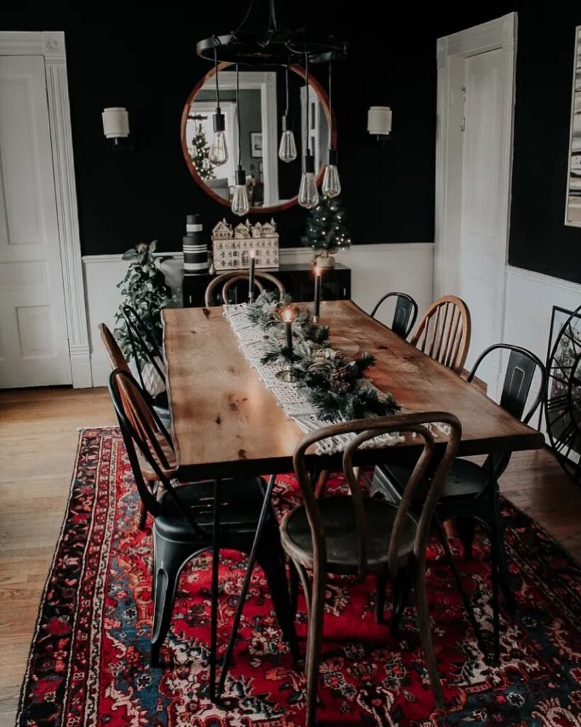 contrasting rug in dining room